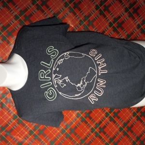 Classic Crew, Aeropostale, blue, "Girls Run This" with world o